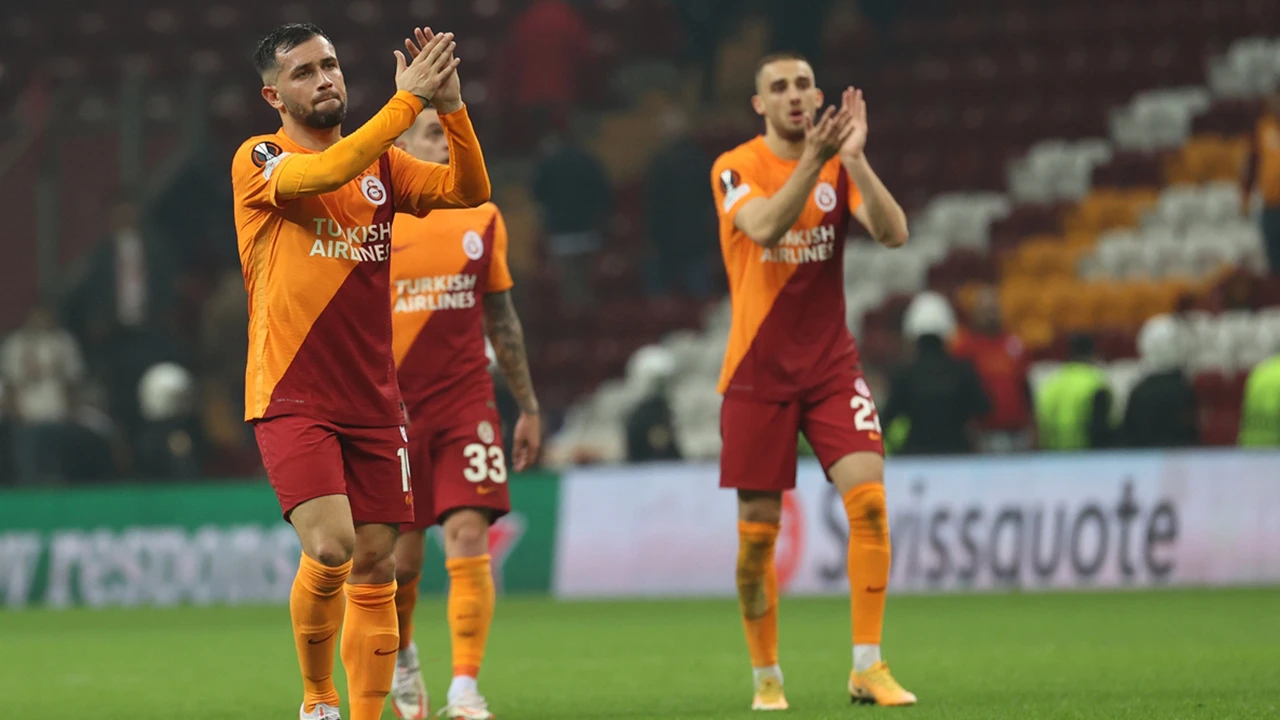 Galatasaray Moskova maçı kural hatası ne? UEFA Galatasaray Moskova maçı tekrar edecek mi?
